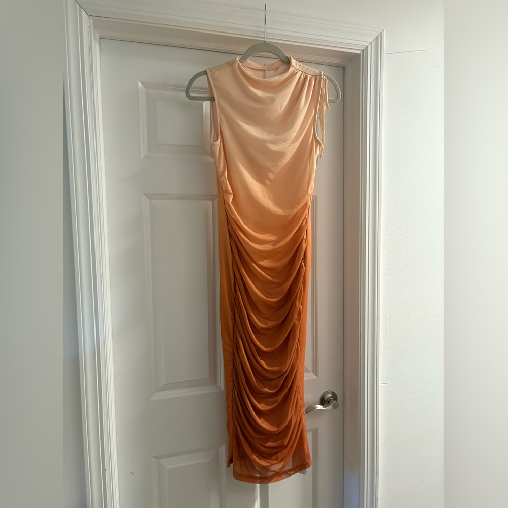 Sleeveless Ombre Ruched Maxi Dress